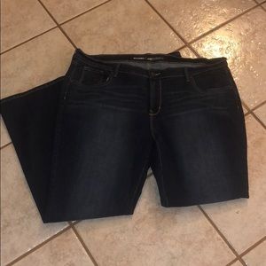 NWOT old navy bootcut jeans 👖
